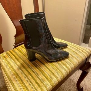 DONALD J. PLINER BLACK BOOTIES